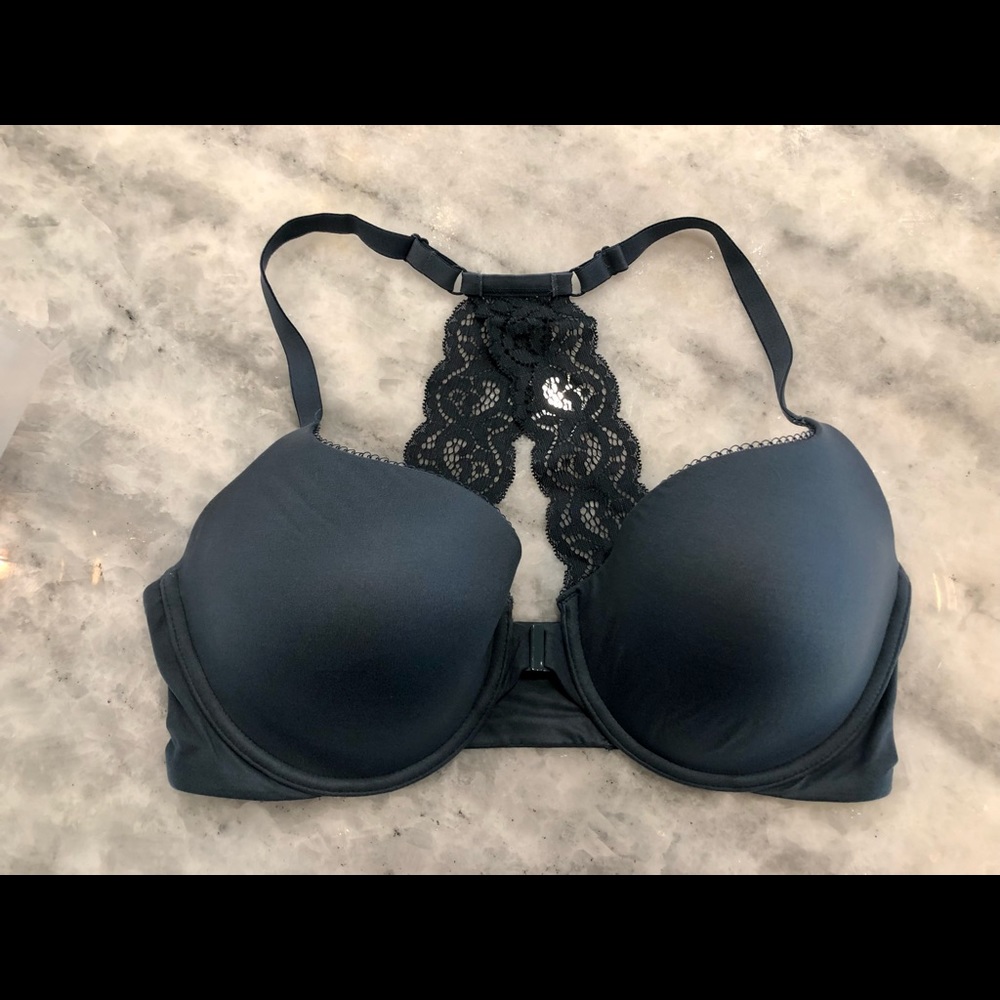 Victoria’s Secret Body by Victoria Lace Back Demi size 36DD (E)